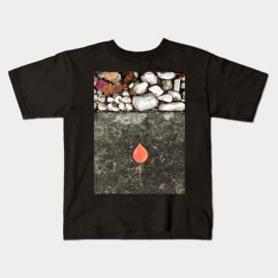Autumn Leaf with stones Kids T-Shirt
